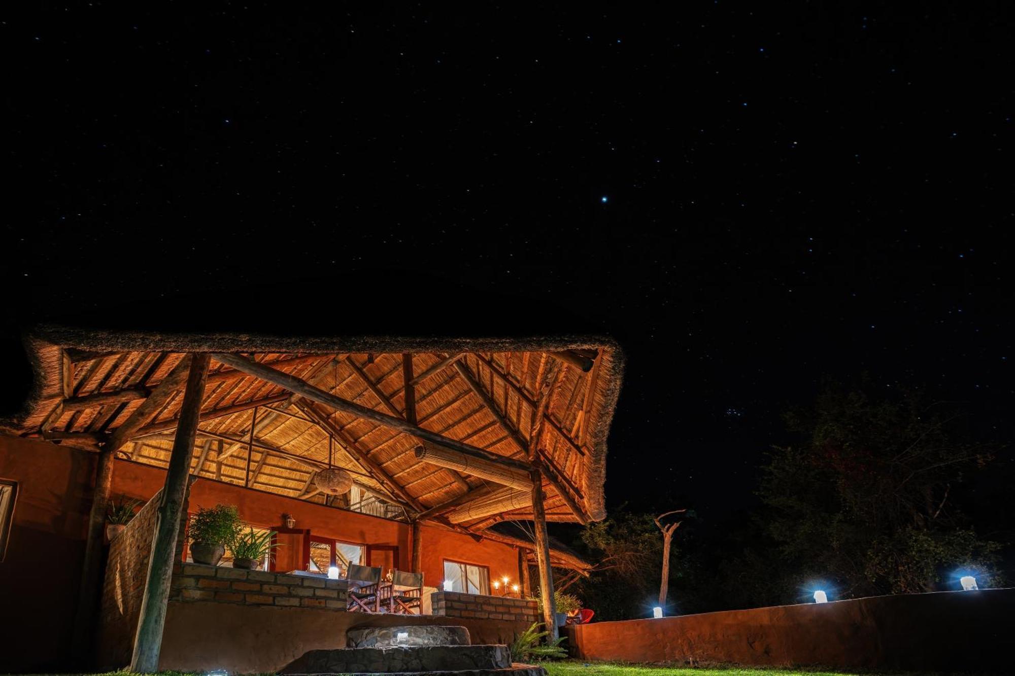 Chundukwa River Lodge - Self Catering House Livingstone Kültér fotó